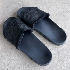 Alo Yoga Slides